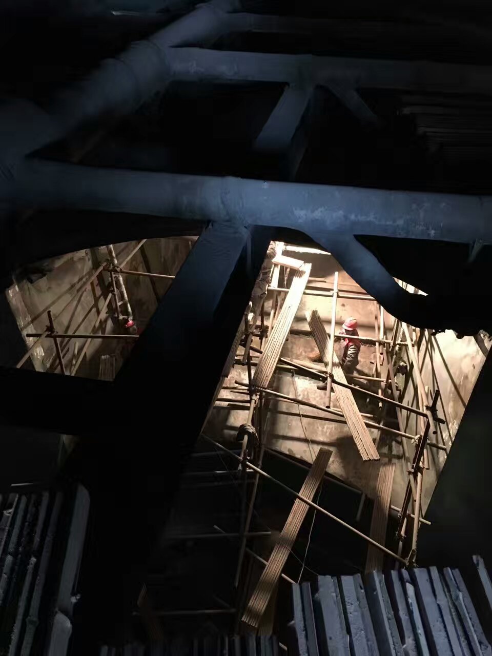 脫硫塔防腐施工 脫硫塔防腐施工